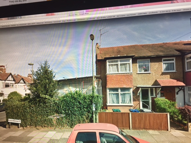 1 Rosslyn Avenue EN4