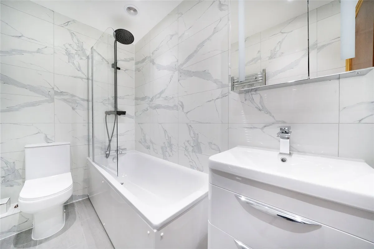 Bathroom fitting project in a London home